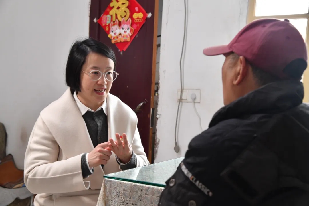 從“門(mén)外人”到調(diào)解能手 她的“調(diào)解”故事